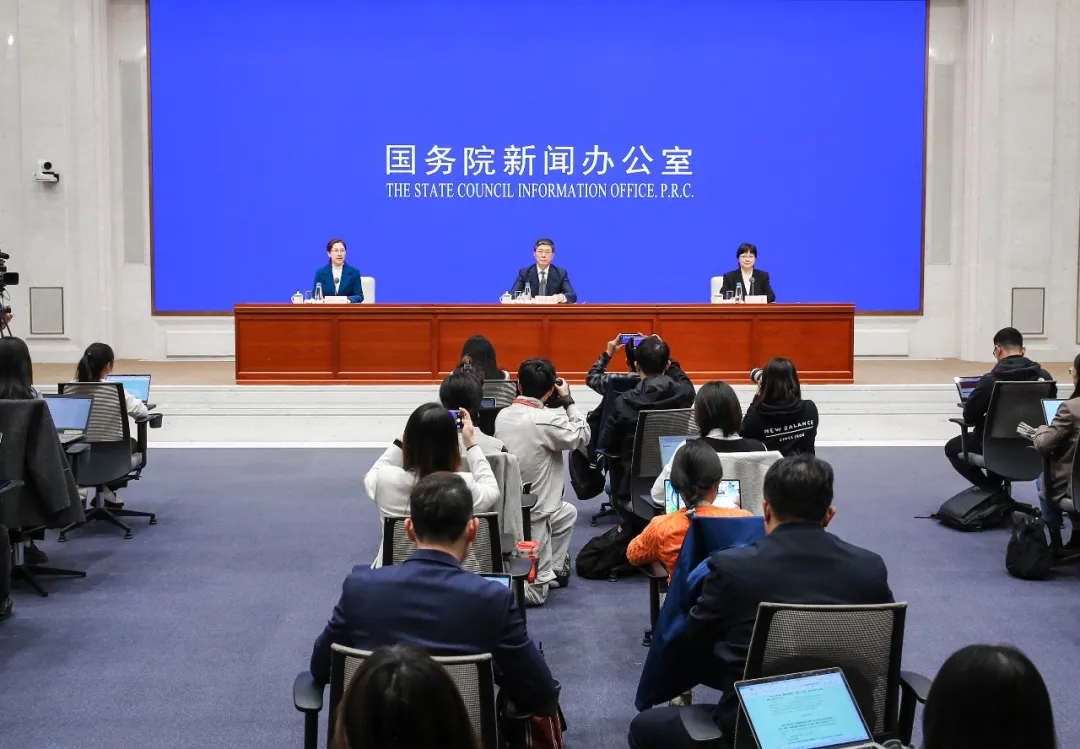 工信部：前三季度工業和信息化經濟運行平穩 高質量發展扎實推進|制造業轉型升級步伐加快